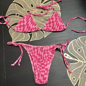 VOLAFA Women's Triangle Bikini String Swimsuit Print Tie Smocked. Size medium